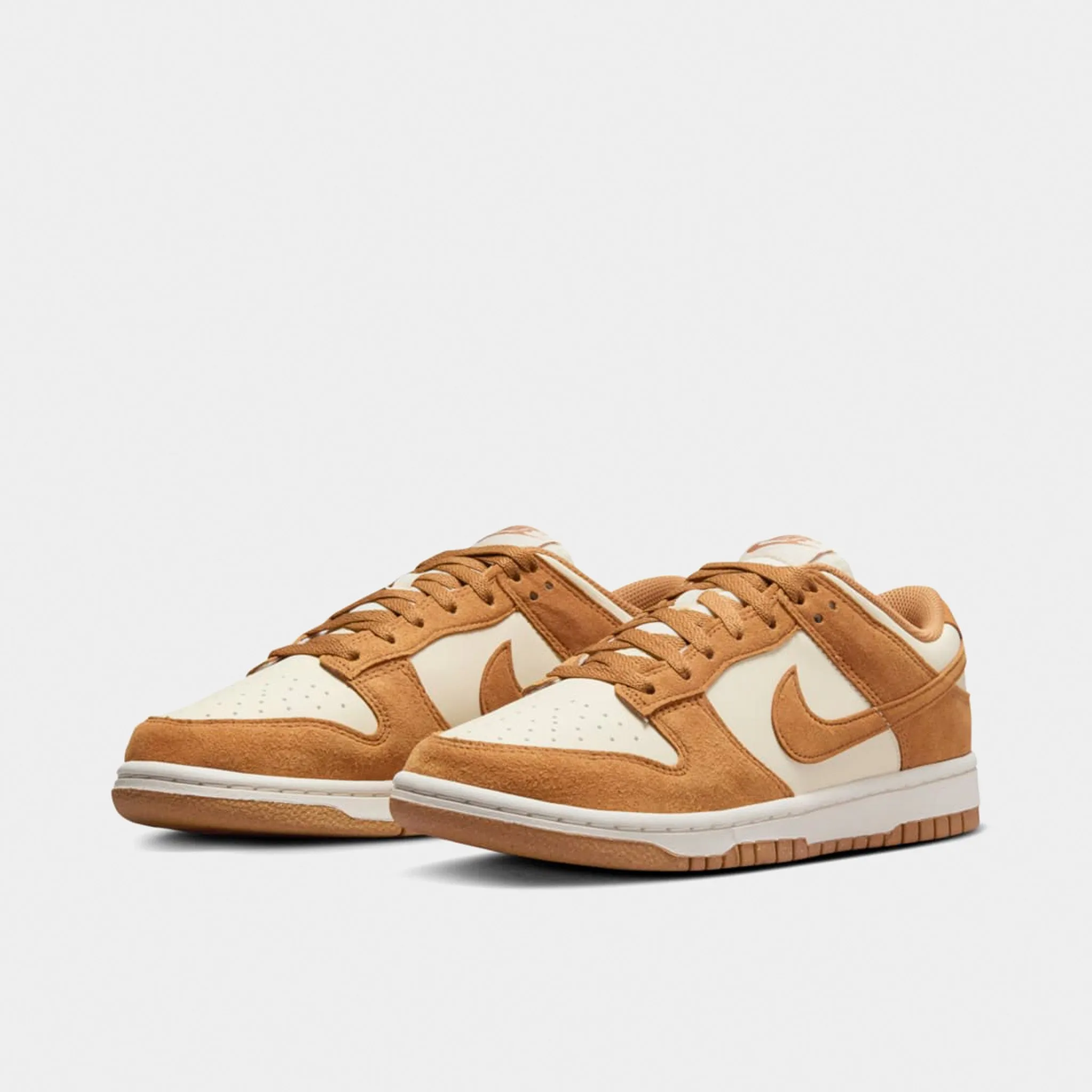 Nike Women's Dunk Low Coconut Milk / Flax - Sail