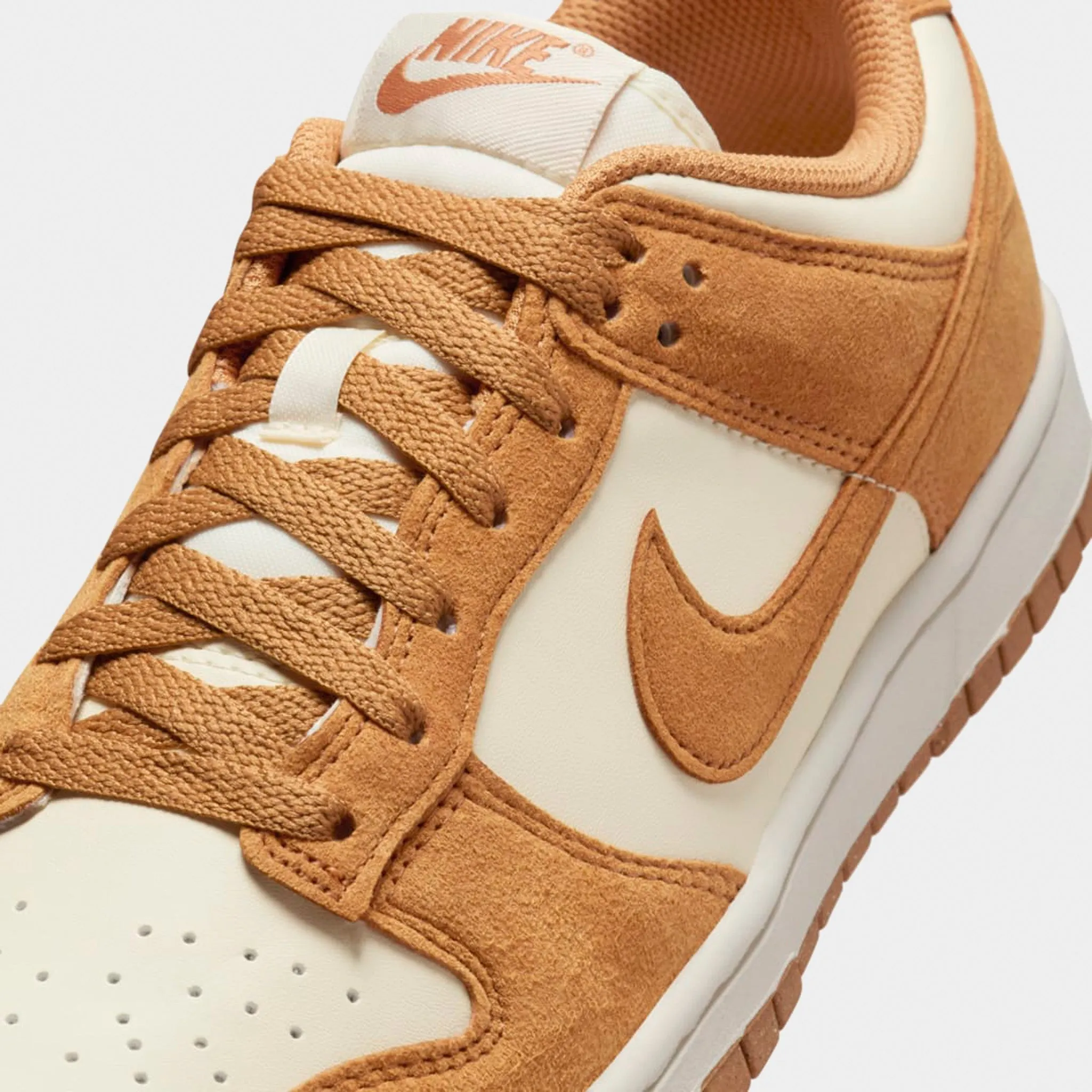 Nike Women's Dunk Low Coconut Milk / Flax - Sail